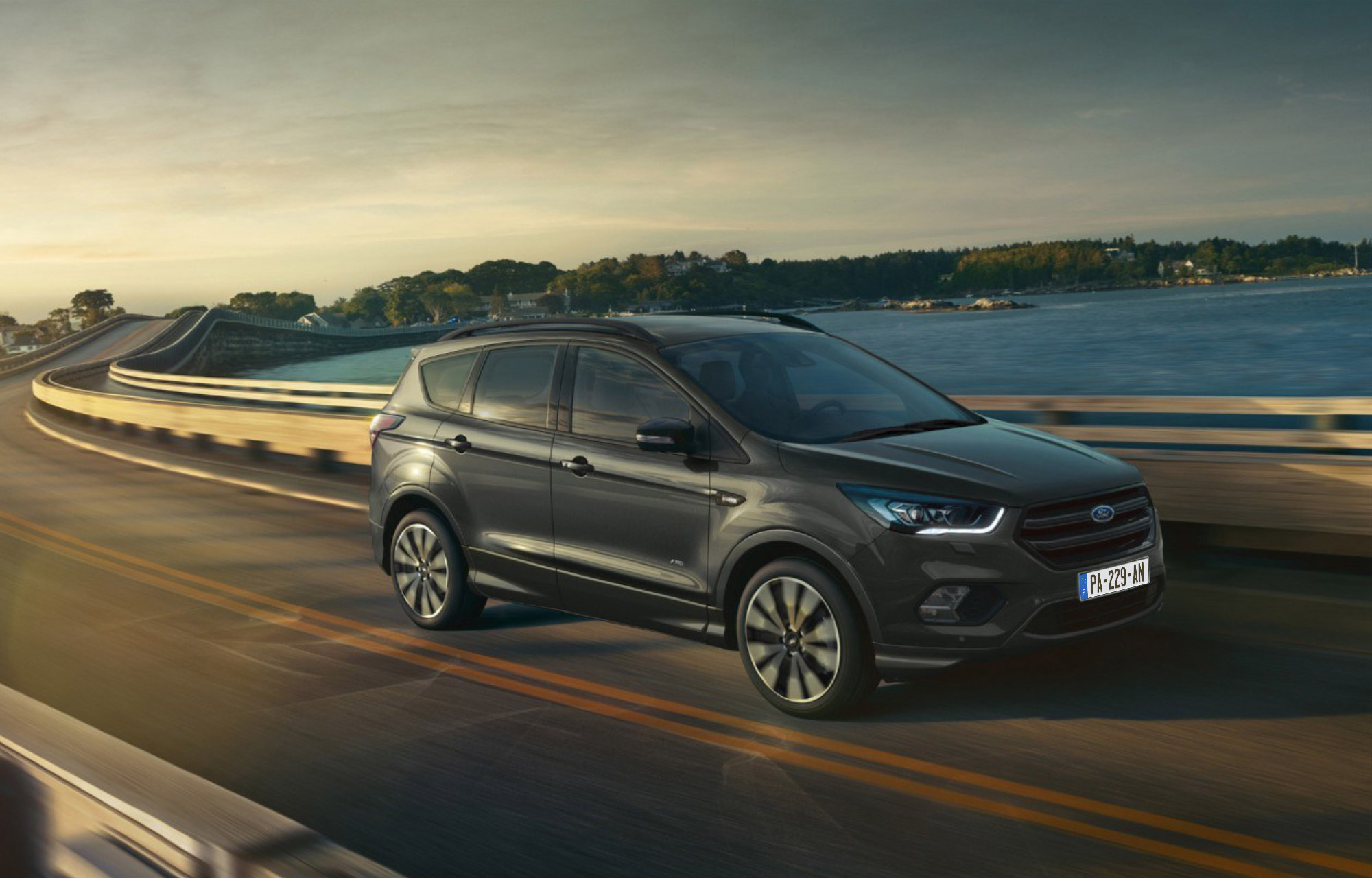 Ford Kuga Extérieur 2